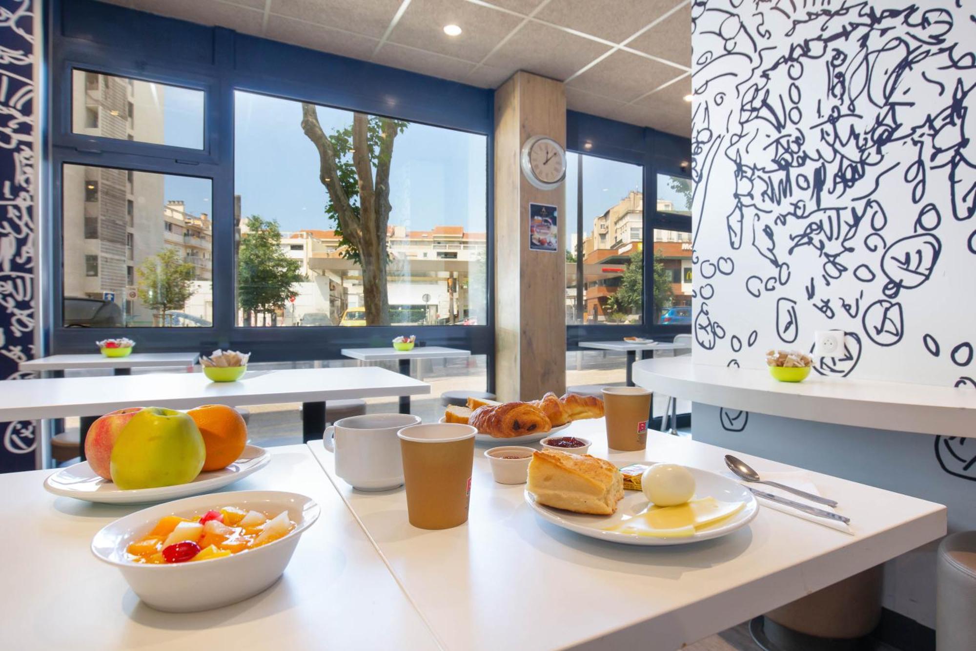 Ibis Budget Marseille Timone Exterior foto