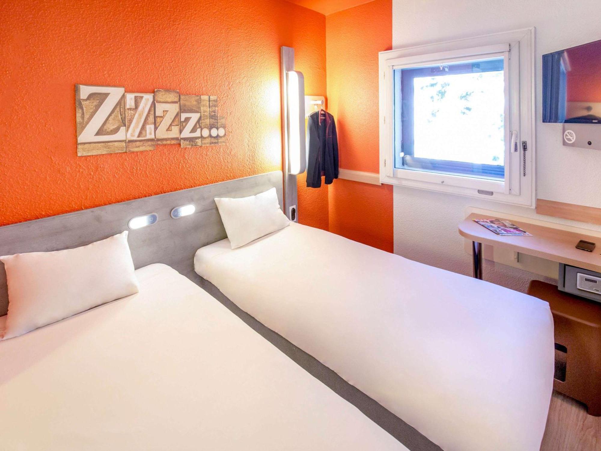Ibis Budget Marseille Timone Exterior foto
